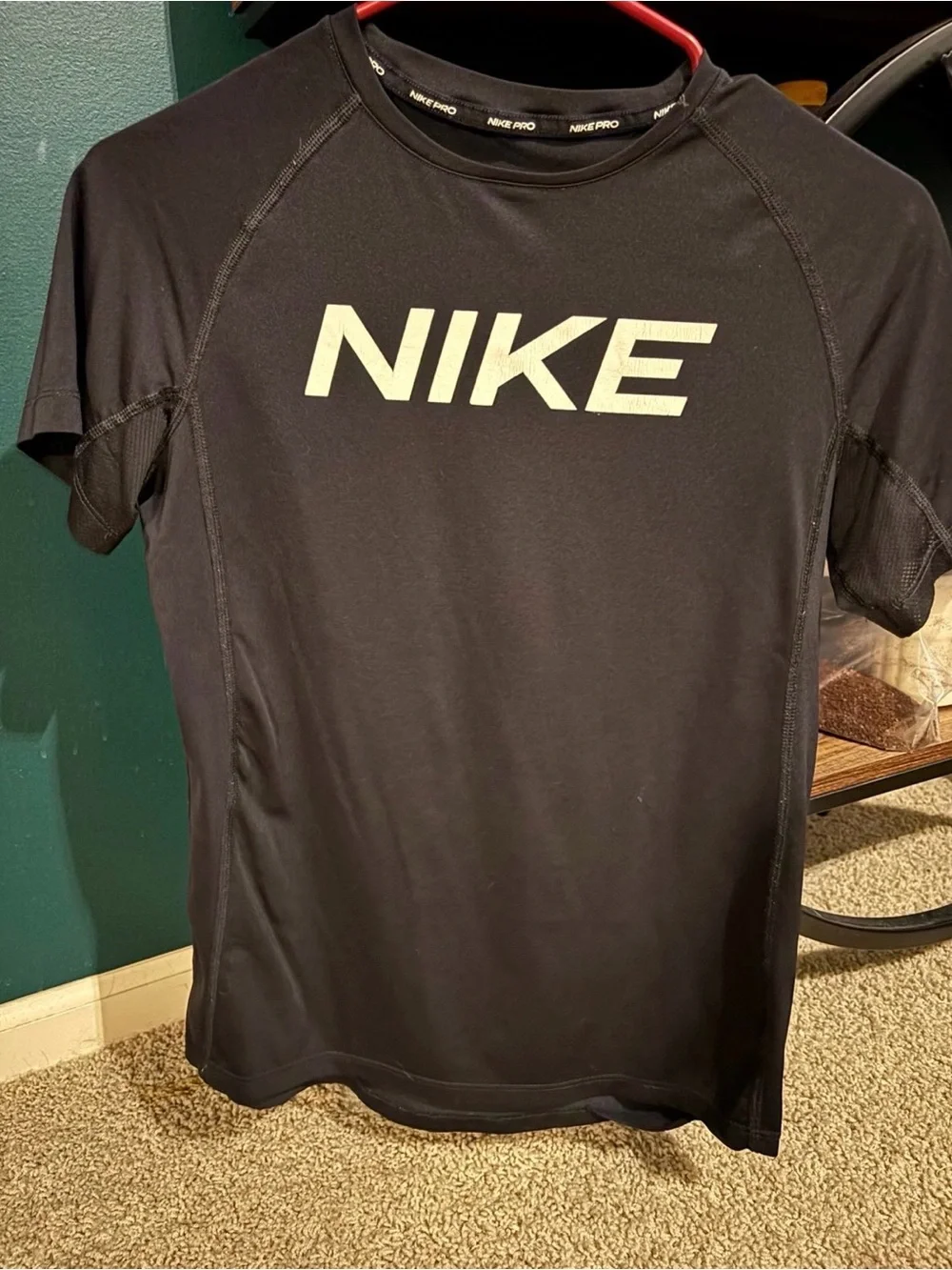 Nike Pro DRI-FIT T-Shirt - Black- Youth Large MSRP 25$